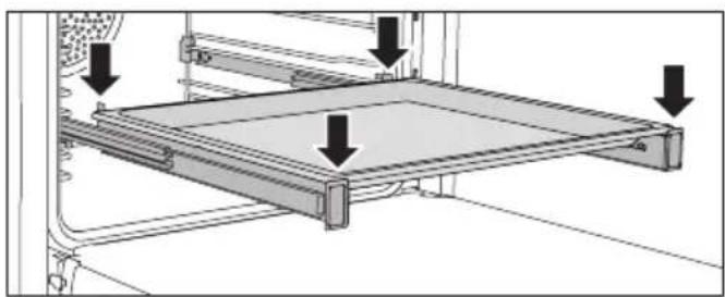 MIELE H2362B - Backblech, Universalblech und Rost mit Ausziehschutz - 4