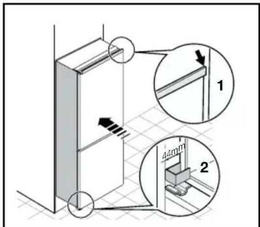 Technical diagram showing structural components with labeled parts and directional arrows, including a 44mm dimension indicator.