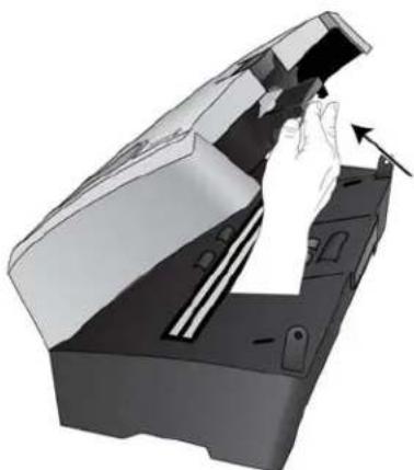XEROX DocuMate 742 - So setzen Sie die Walze in den Scanner ein: - 2