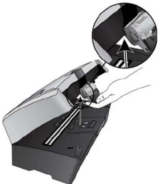 XEROX DocuMate 742 - So setzen Sie die Walze in den Scanner ein: - 1