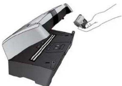 XEROX DocuMate 742 - Austauschen der Walze - 5