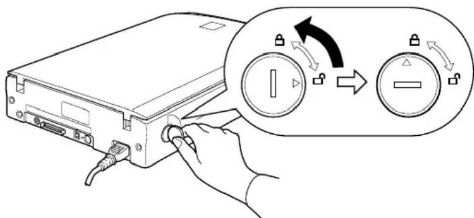 EPSON Perfection 1240 - Abdeckung für dicke oder großformatige Dokumente abnehmen (Perfection 1240U/Perfection 1240U Photo) - 4