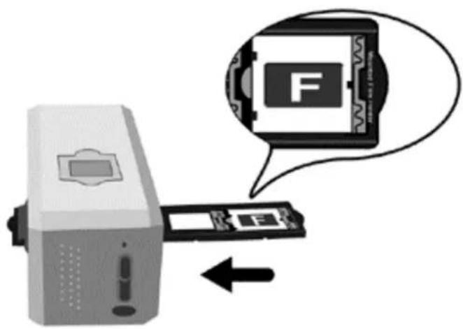 PLUSTEK OpticFilm 7300 - Filmstreifenhalter verwenden - 2