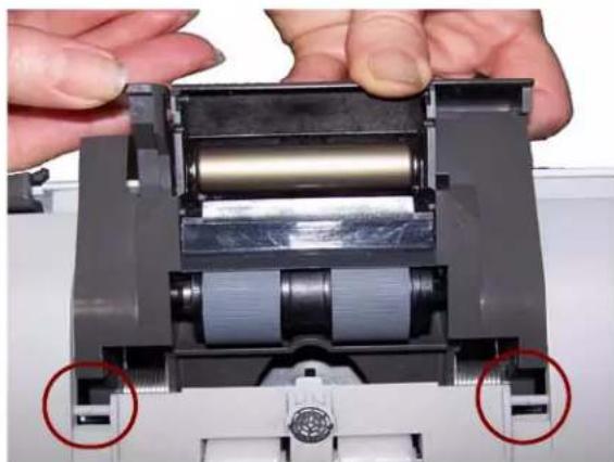 KODAK i1320 - Anpassen der Spannung der Vortrenn-Rolle - 3