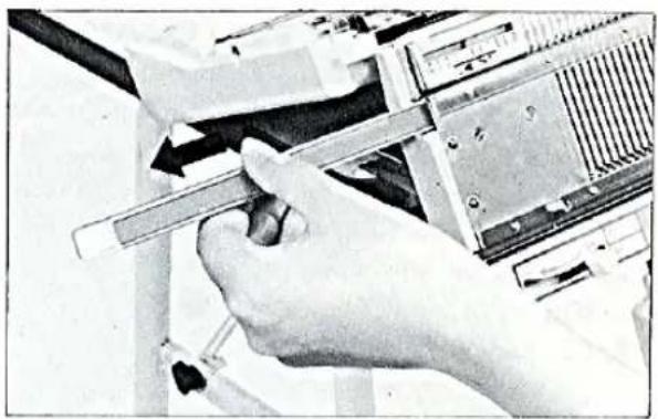 BROTHER KR710 - How to replace the purl needle Maintenance - 1