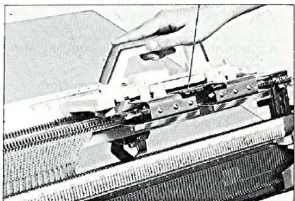BROTHER KR710 - HOW TO USE THE KNITTER AS A SINGLE BED - 1