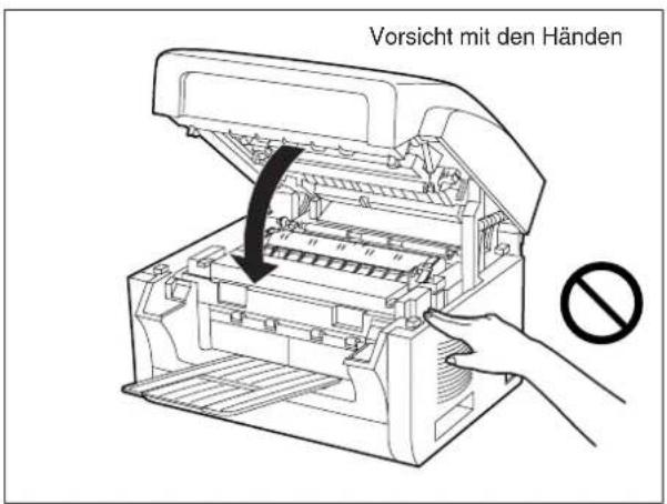 PANASONIC UF-5600 - Einsetzen der Toner- und Trommelkartusche - 3