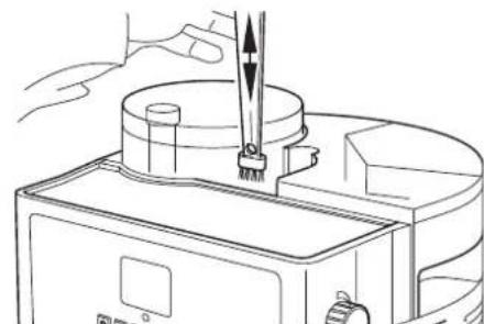 CLATRONIC KAV 3002 - Pulizia dell'apertura di riempimento caffè in polvere - 1