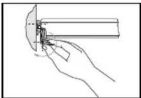 GORENJE RB4138W - Opening the freezer door - 1