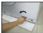 White Knight WM105M - ■ Cleaning the Drain Pump Filter - 2