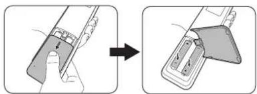 BENQ MW732 - Replacing the remote control batteries - 1