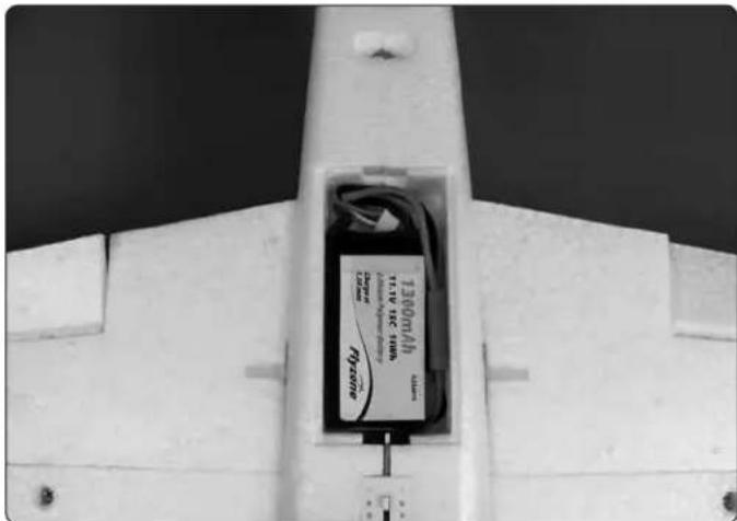 Hobbico Mini Switch - Prepare the Transmitter and LiPo Battery - 3