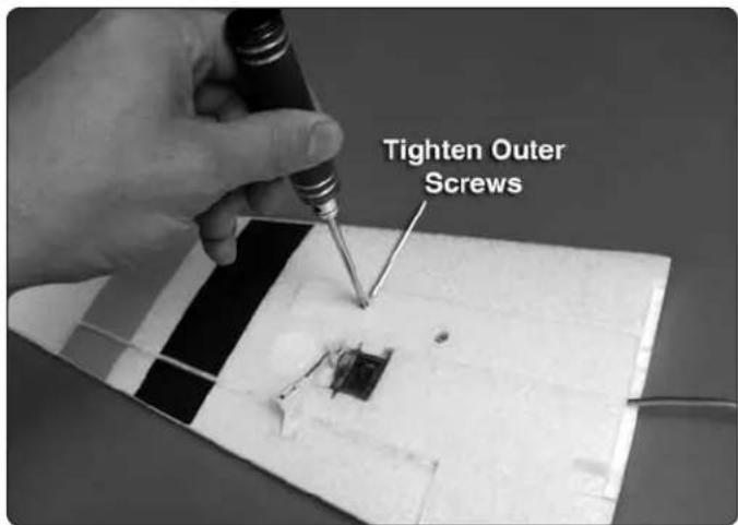 Hobbico Mini Switch - Setting Up the High Wing Confi guration - 4