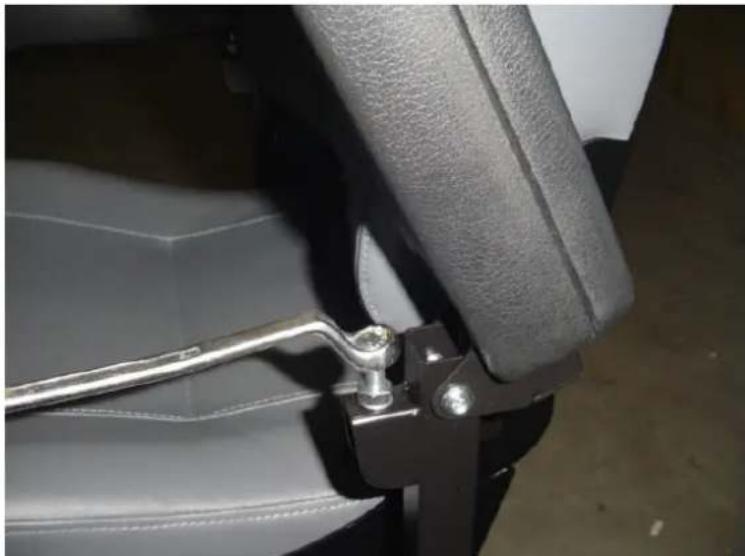Dietz Agin - Einstellung der Armlehnenwinkel: - 1