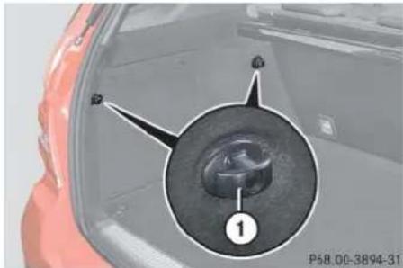 Mercedes-Benz ML 550 (2008) - Hooks - 1