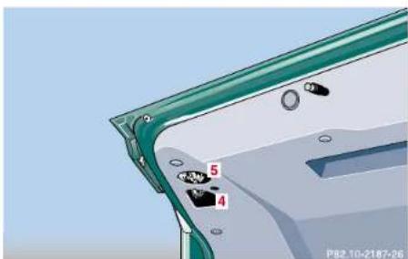 Mercedes-Benz E430 (2000) - Parking and standing lamp - 2