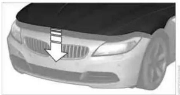 BMW Z4 sDrive 23i (2009) - Motorhaube - 2