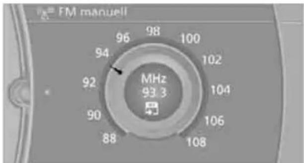 BMW Z4 sDrive 23i (2009) - Frequenz manuell wählen - 1