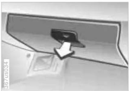 BMW M Coupe (1999) - Glove compartment Additional storage areas Storage boxes\* - 1
