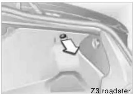 BMW M Coupe (1999) - Manual closing - 1