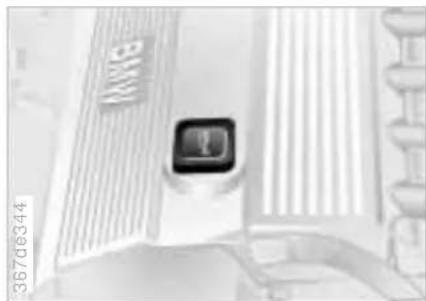 BMW M Coupe (1999) - Checking oil level - 2