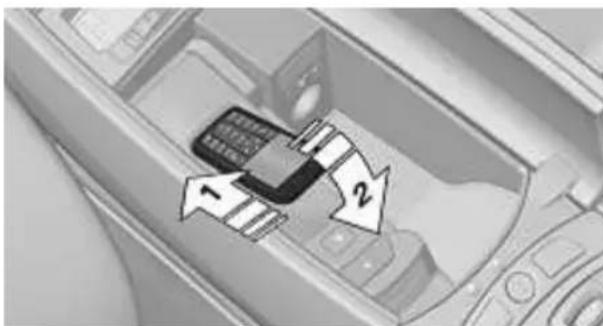 BMW 740Li (2008) - Handy einlegen - 1