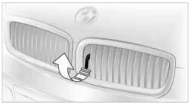 BMW 740d (2002) - Motorhaube - 2