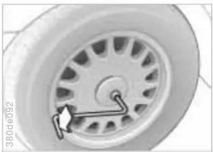BMW 540i (1997) - Radwechsel - 1