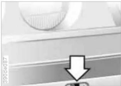 BMW 523i (1997) - Fremdstarthilfe An- und Abschleppen - 3