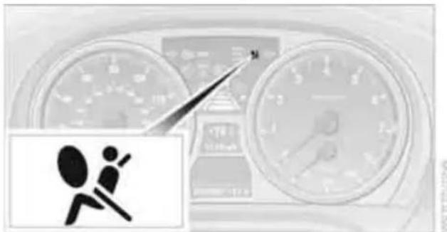 BMW 328i xDrive (2010) - Automatic deactivation of the front passenger airbags - 5