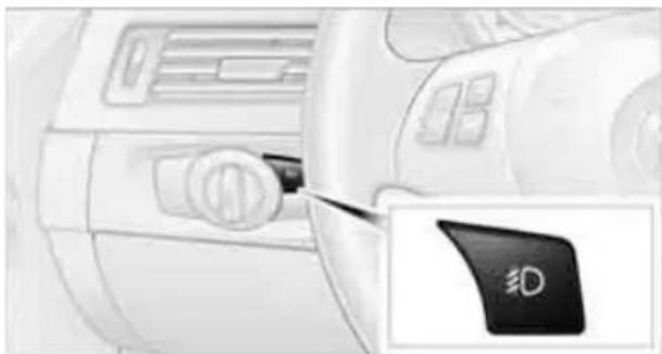 BMW 328i xDrive (2010) - Fog lamps\* - 1