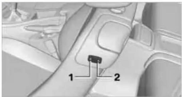 BMW 328i xDrive (2010) - Longitudinal adjustment from outside/behind\* - 1