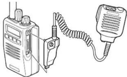 KENWOOD TK-2140 - ANCHHLIESSEN DER (OPTIONALEN KMC-25) LAUTSPRECHER-MIKROFON - 1
