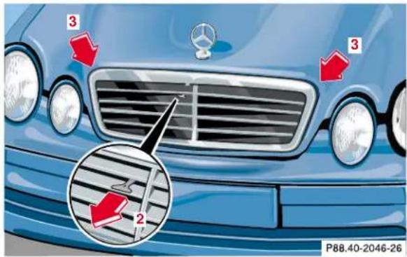 Mercedes-Benz CLK Coupe (2001) - Caution! - 1