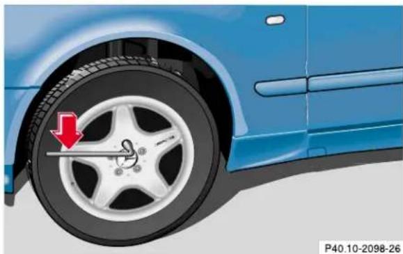 Mercedes-Benz CLK Coupe (2001) - Warning! - 1