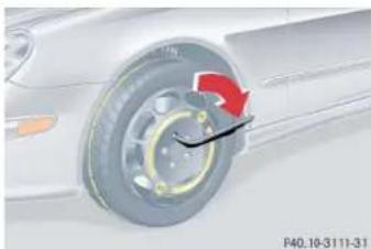 Mercedes-Benz CLK Coupe (2005) - Flat tire - 2