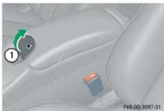 Mercedes-Benz CLK Coupe (2005) - Unlocking compartment - 1