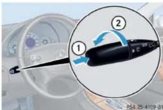 Mercedes-Benz CLK Coupe (2005) - Windshield wipers - 1