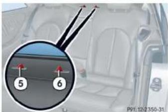 Mercedes-Benz CLK Coupe (2005) - Setting up rear seat bench - 1