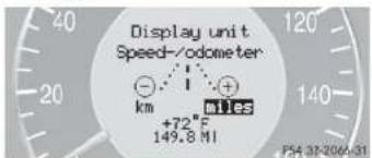 Mercedes-Benz CLK Coupe (2005) - Selecting speedometer display mode - 1