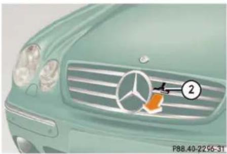 Mercedes-Benz CL-Class (2003) - Opening - 3