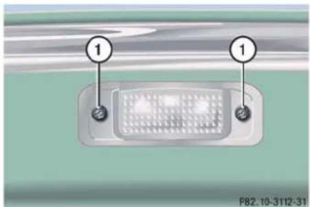 Mercedes-Benz CL-Class (2003) - Replacing bulbs - 1