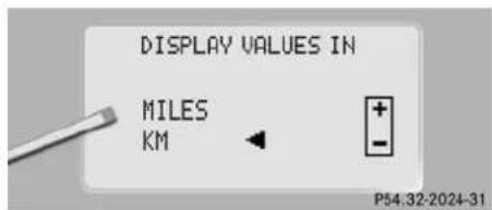 Mercedes-Benz CL-Class (2003) - Selecting speedometer display mode - 1