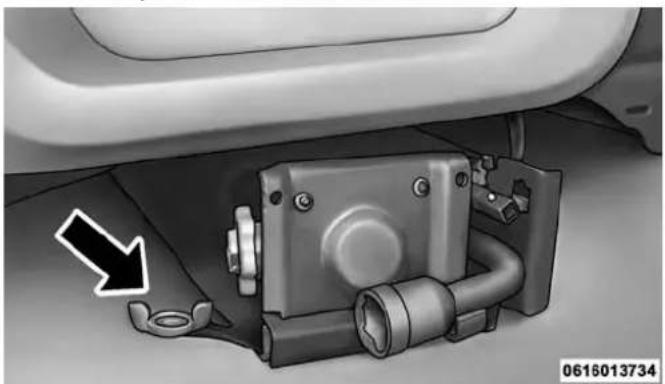 RAM 3500 (2015) - WHAT TO DO IN EMERGENCIES 723 - 1