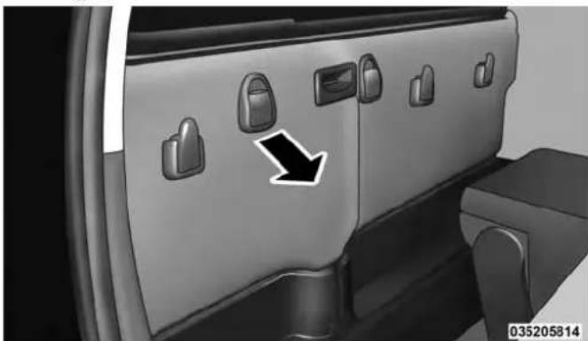 RAM 2500 (2015) - Storage (Regular Cab) - 1