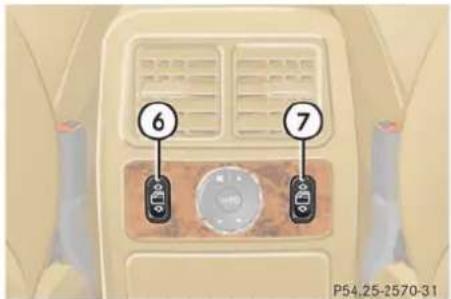 Mercedes-Benz ML-Class (2003) - Opening and closing the side windows - 2