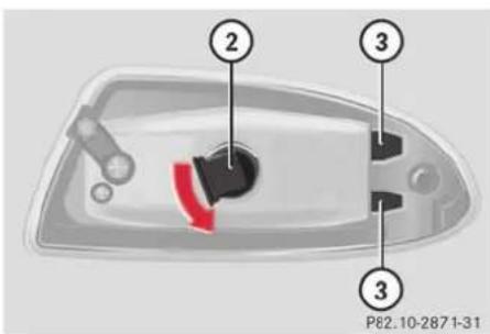 Mercedes-Benz ML-Class (2003) - Replacing bulbs - 2