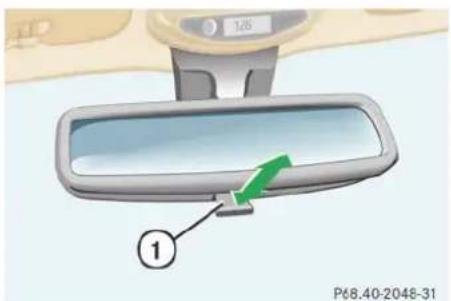Mercedes-Benz ML-Class (2003) - Manually dimming inside rear view mir- ror - 1