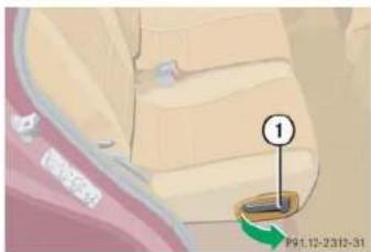 Mercedes-Benz M-Class (2004) - Adjusting rear seat fore and aft - 1