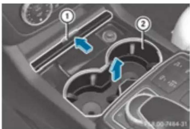 Mercedes-Benz GLE-Class AMG (2017) - Cup holder in the front-compartment center console - 1